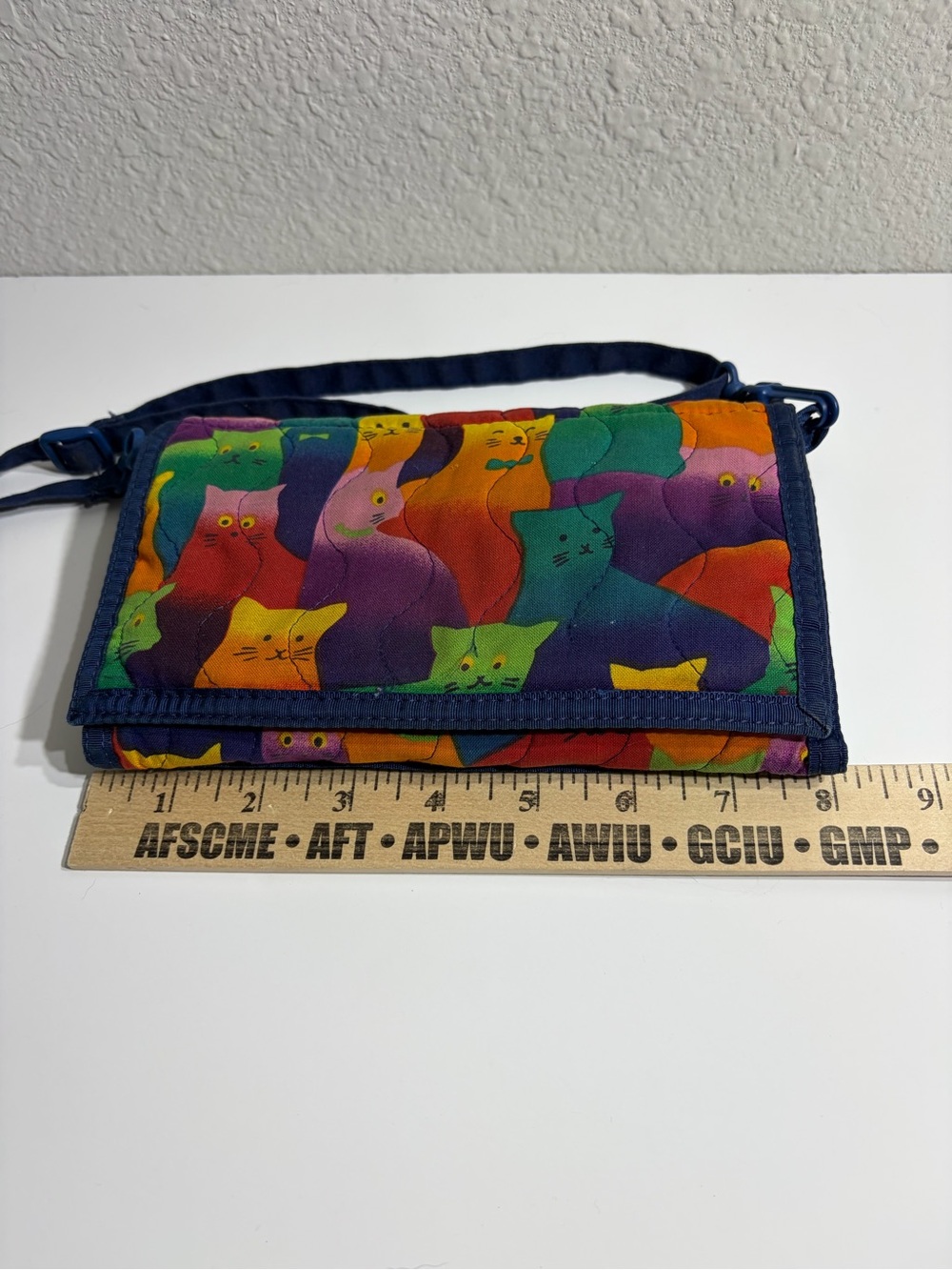 Vintage Multicolor Cat Print Crossbody - Wallet Organizer - Picture 9 of 10